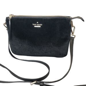 Kate Spade New York Womens Dawn Place Velvet Madelyne Black Crossbody Bag